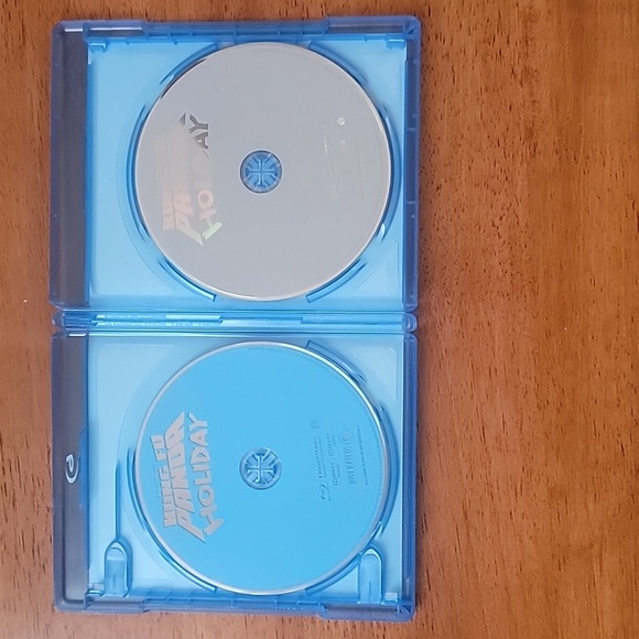 Kung Fu Panda Holiday Blu Ray + DVD - Picture 3 of 4